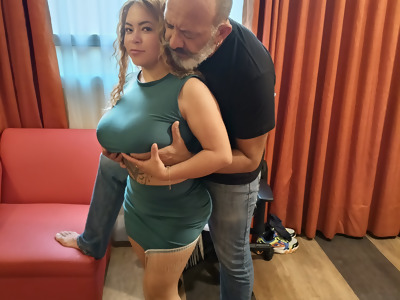 Xvideos elephantine of man interviewing