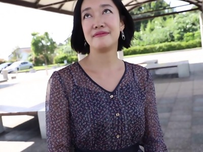 Xvideos ショーツの中の無毛なアソコ   336knb-128　人妻の菜都希さん